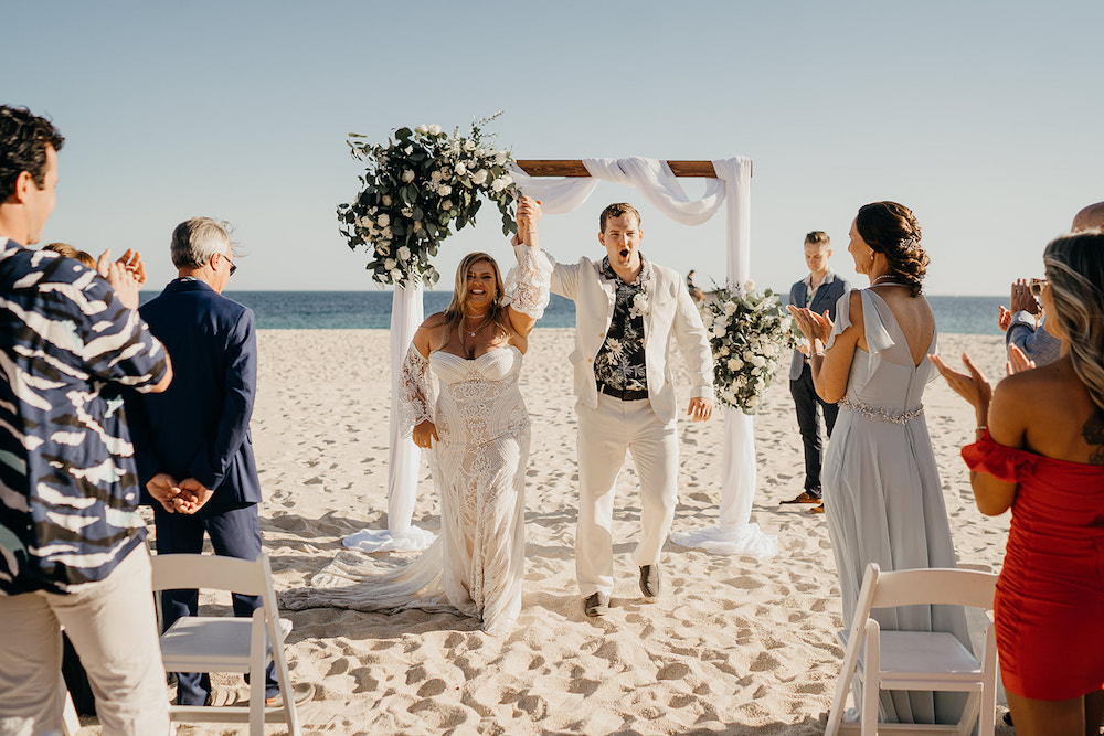 Intimate Beach Wedding with Plenty of Charm